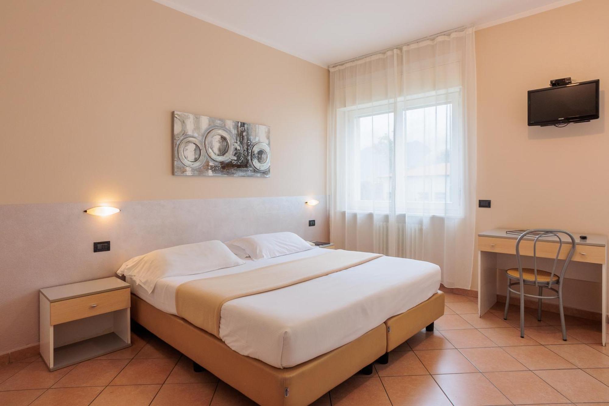 Al Centro Bed & Breakfast Verbania Eksteriør bilde